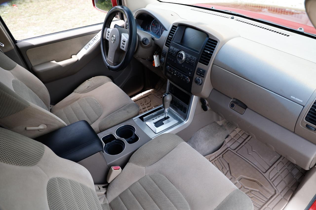 Nissan Pathfinder  2008