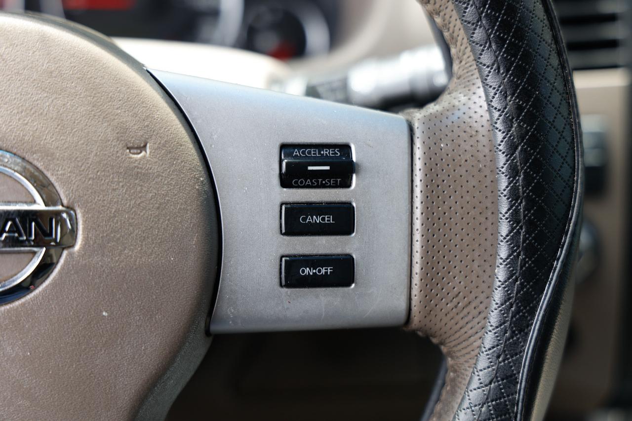 Nissan Pathfinder  2008