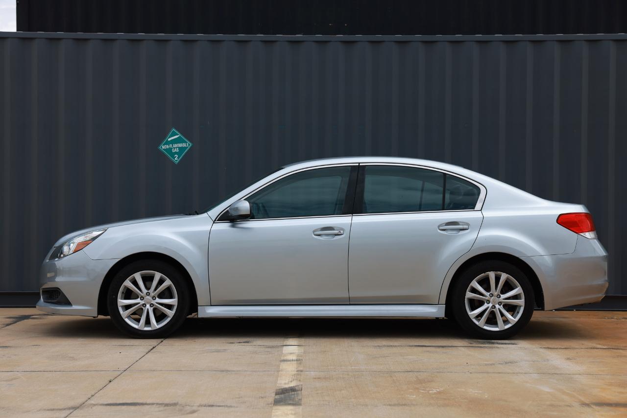 Subaru Legacy  2013
