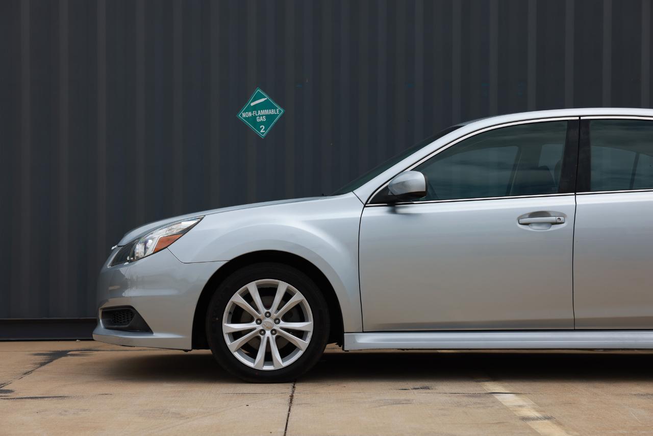 Subaru Legacy  2013