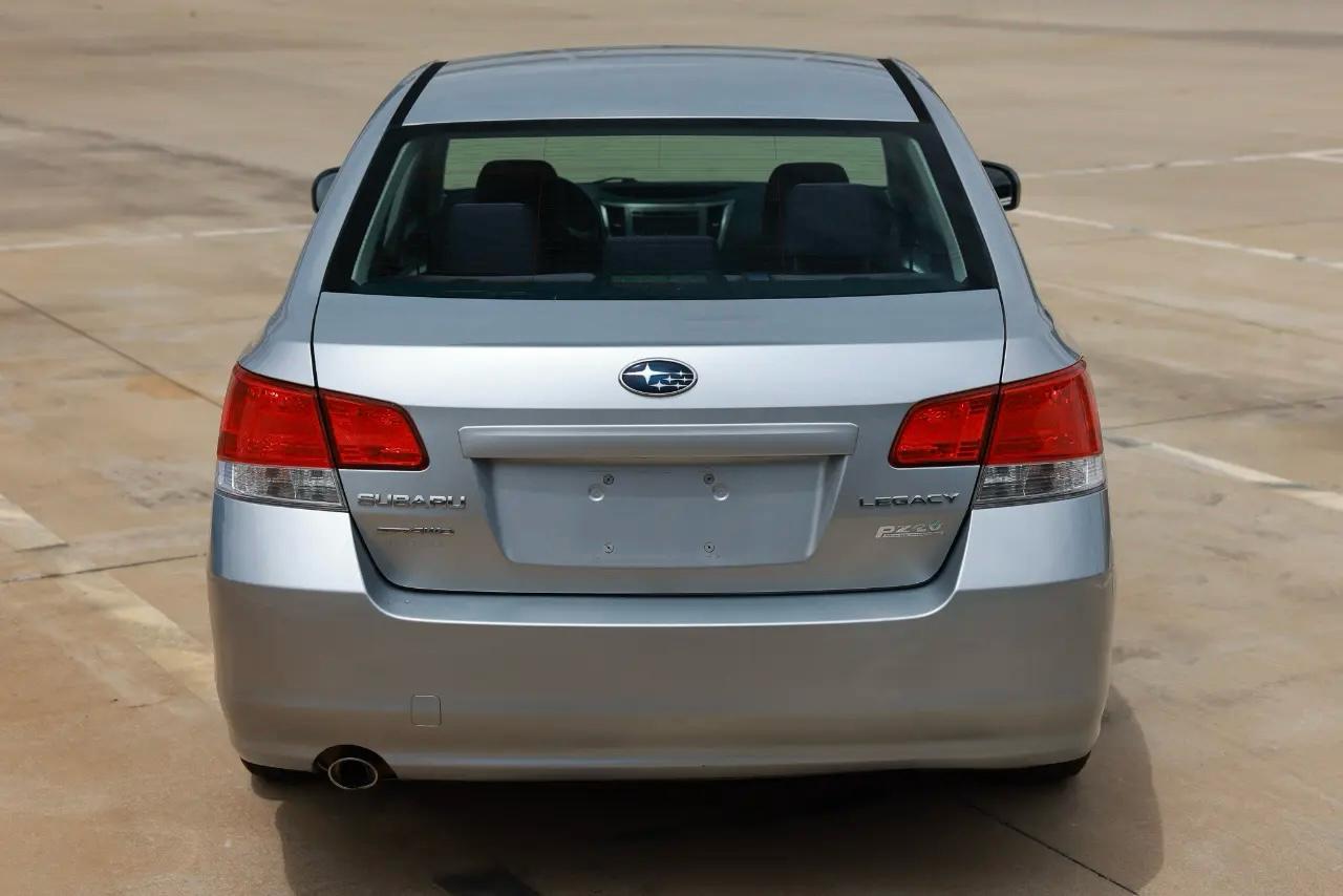 Subaru Legacy  2013
