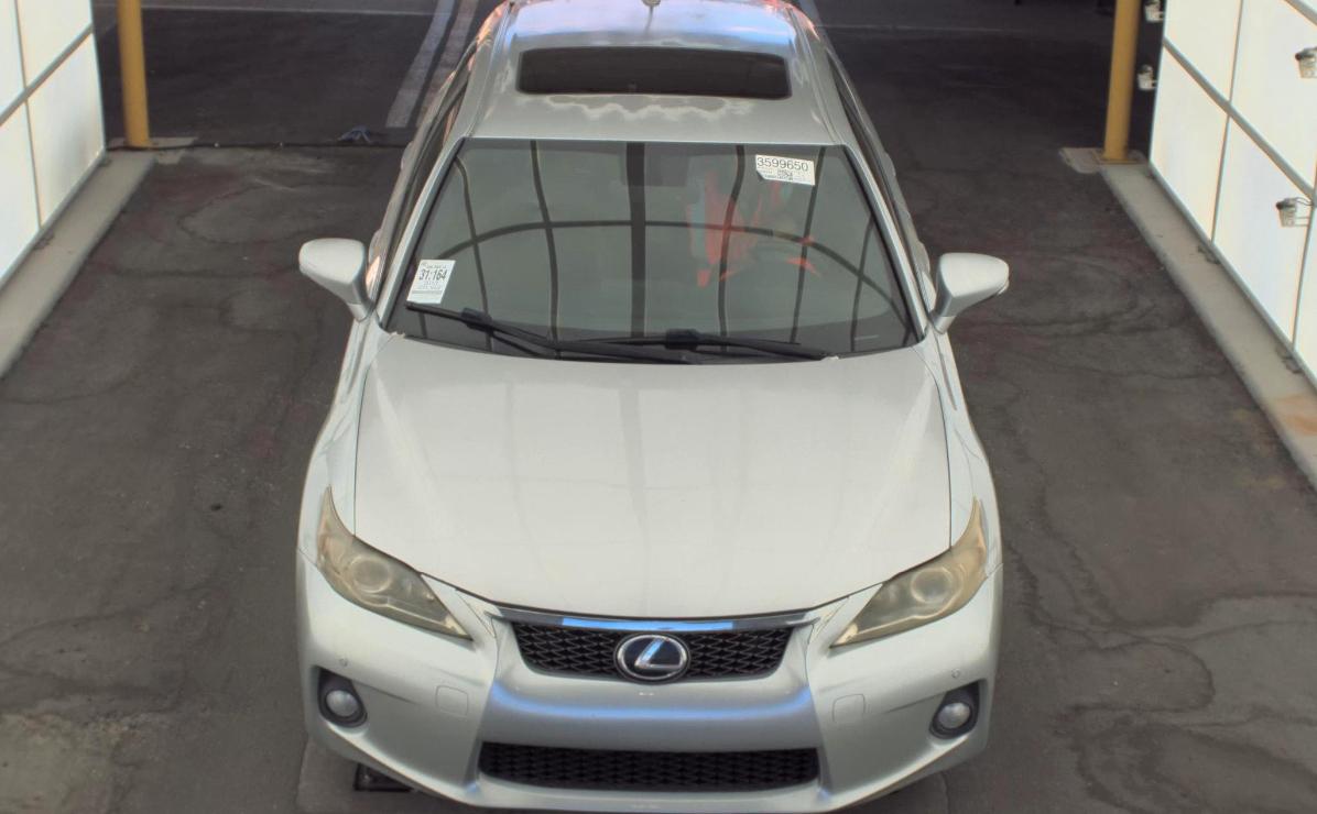 Lexus CT 200h  2013