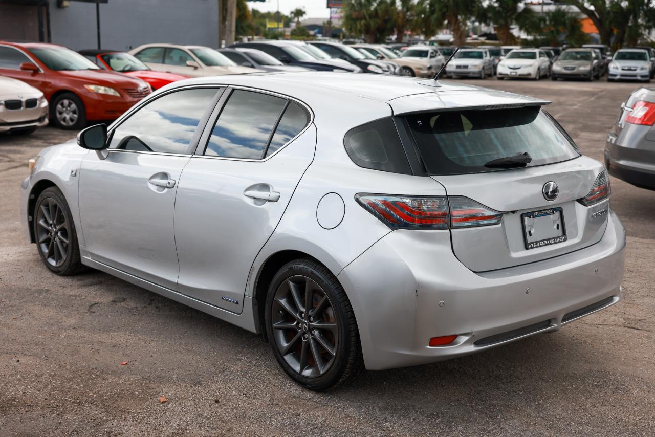 Lexus CT 200h  2013