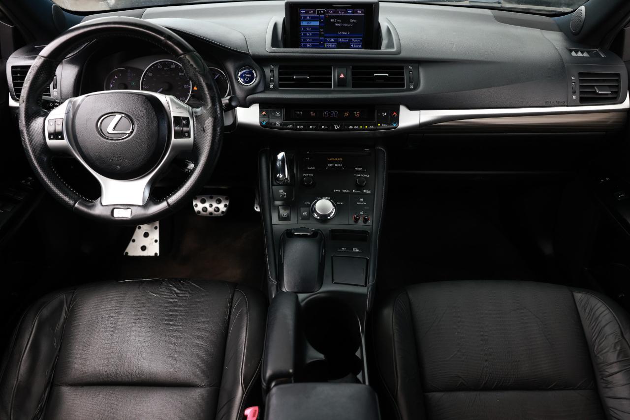 Lexus CT 200h  2013