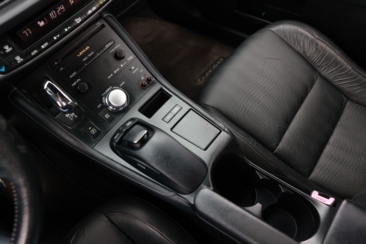 Lexus CT 200h  2013