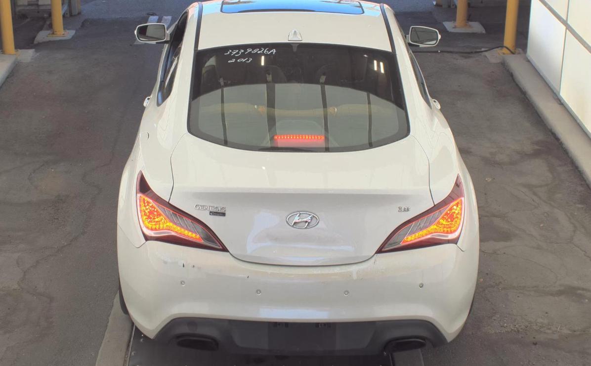 Hyundai Genesis Coupe  2013