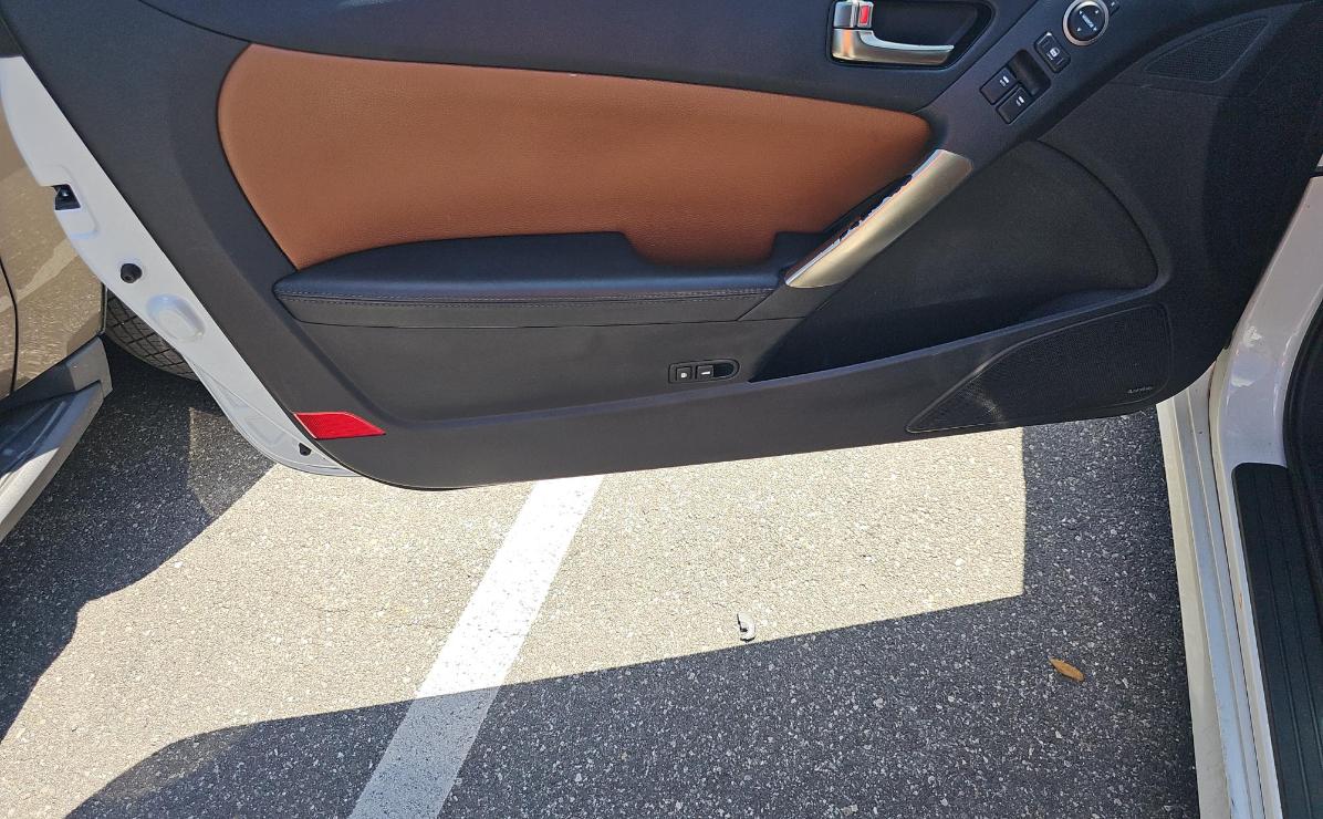 Hyundai Genesis Coupe  2013