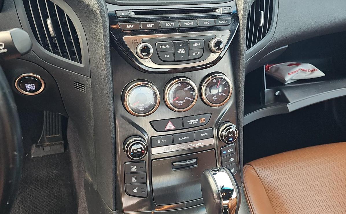 Hyundai Genesis Coupe  2013