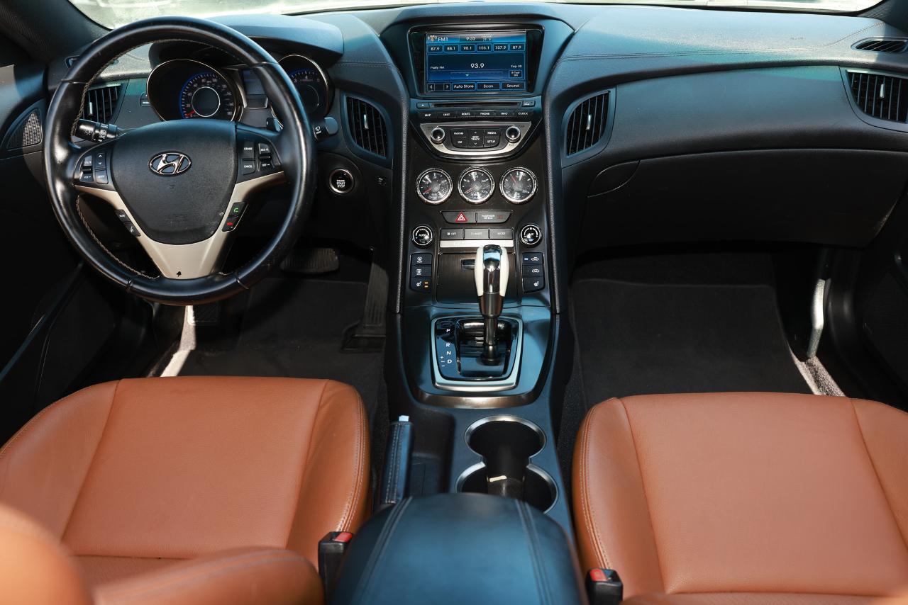 Hyundai Genesis Coupe  2013