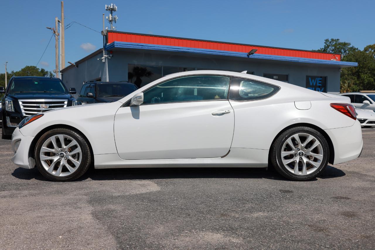 Hyundai Genesis Coupe  2013