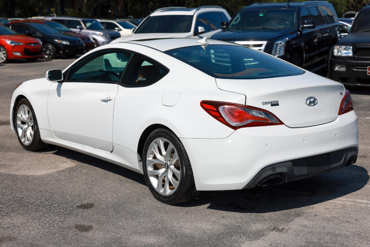 Hyundai Genesis Coupe  2013