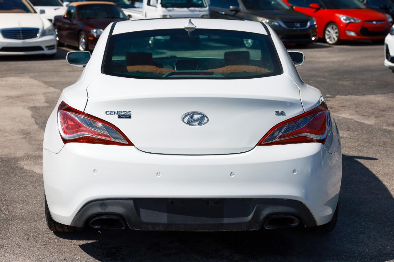Hyundai Genesis Coupe  2013