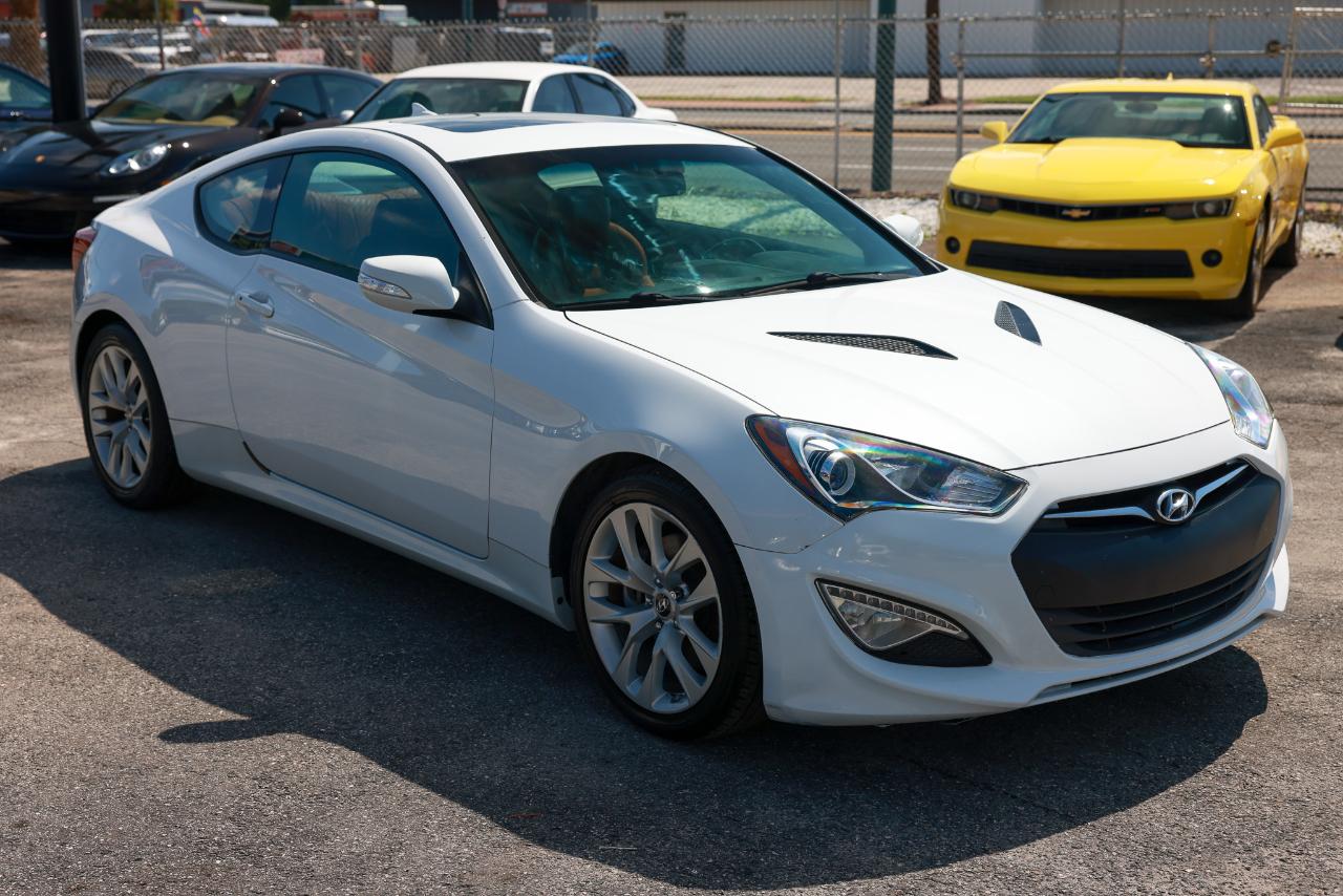 Hyundai Genesis Coupe  2013