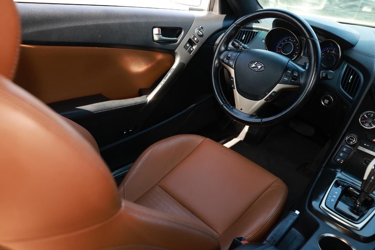 Hyundai Genesis Coupe  2013