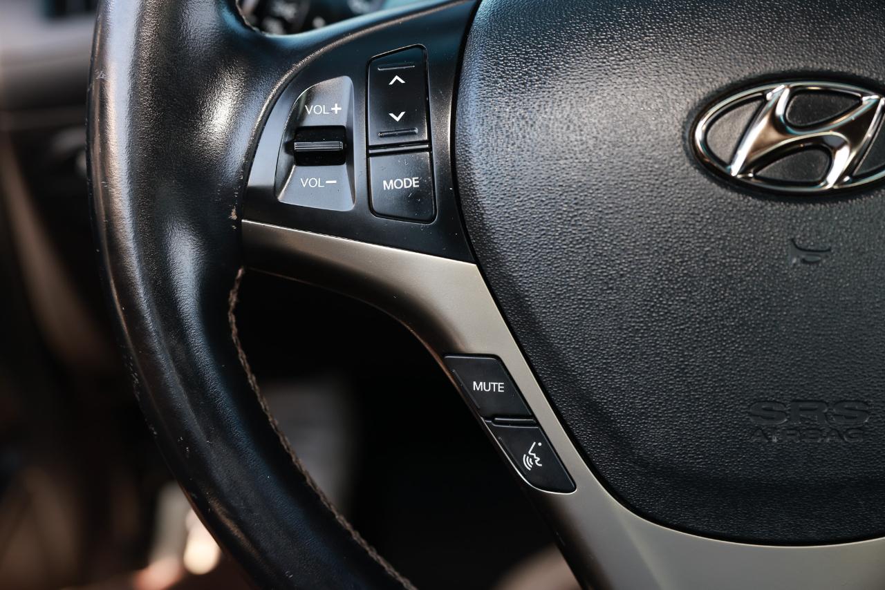 Hyundai Genesis Coupe  2013