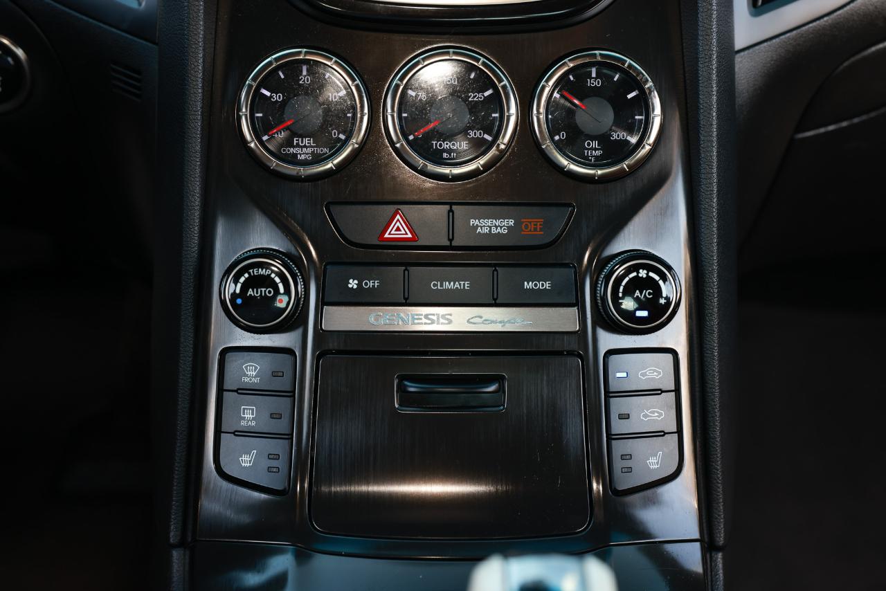 Hyundai Genesis Coupe  2013
