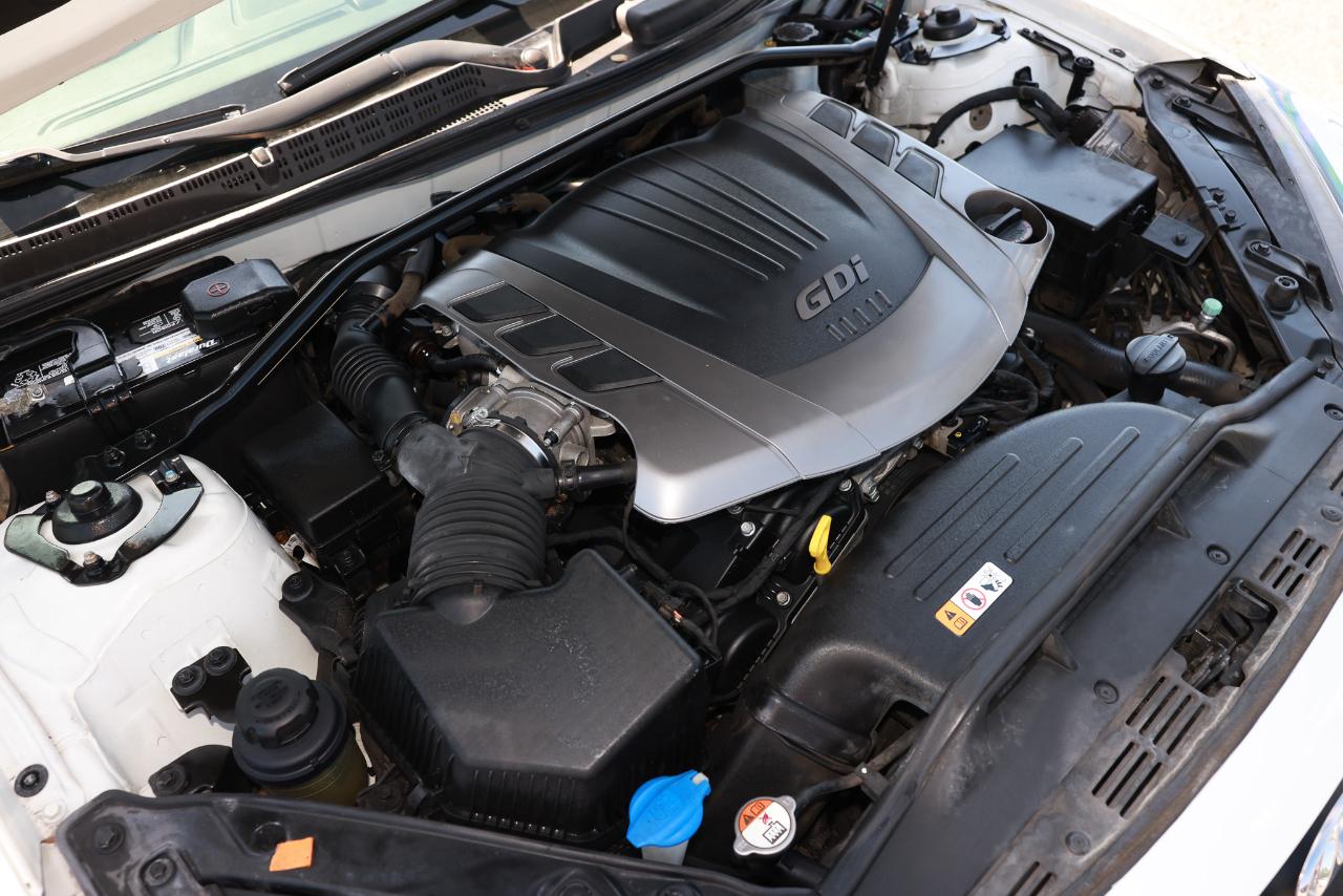 Hyundai Genesis Coupe  2013