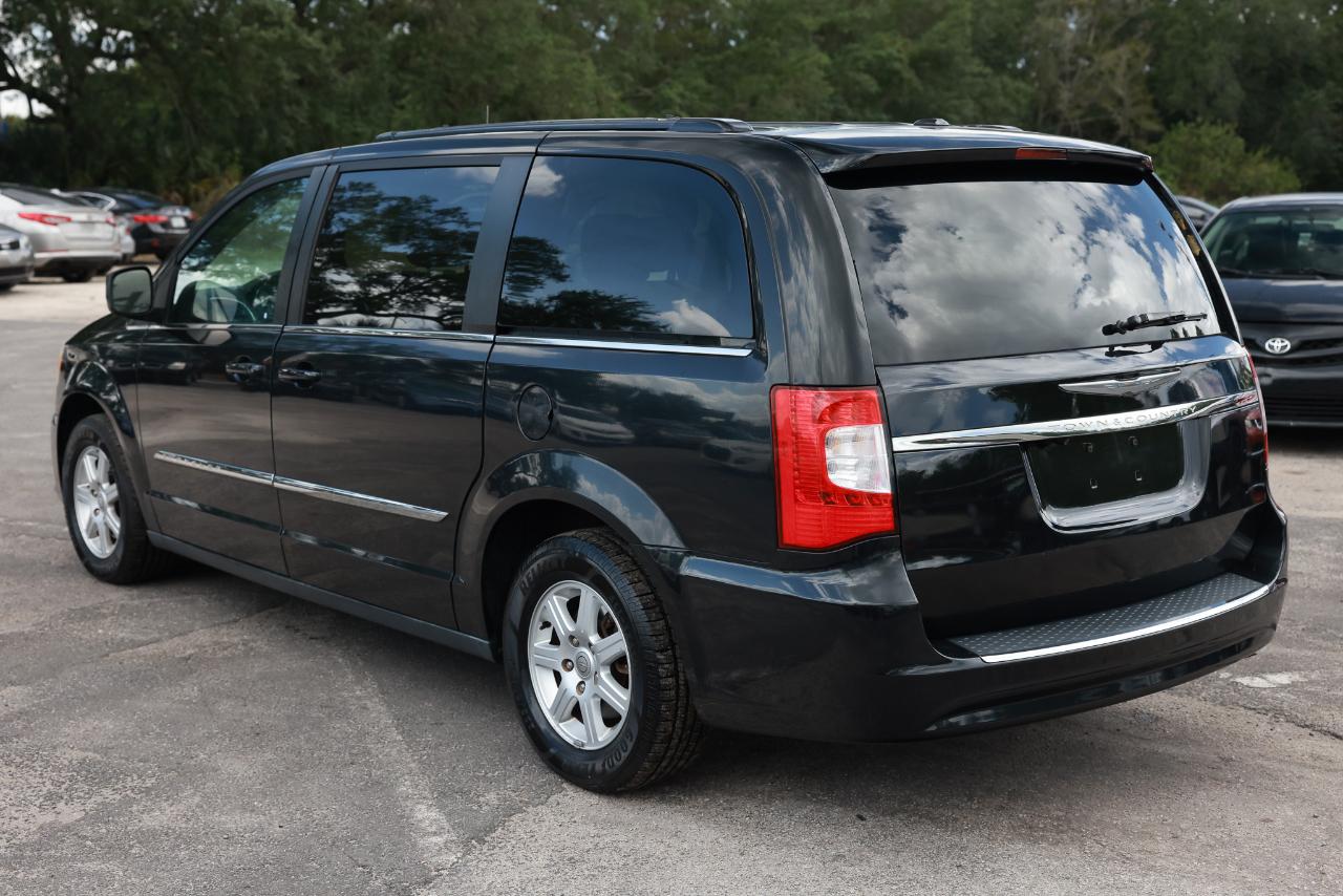 Chrysler Town & Country  2012
