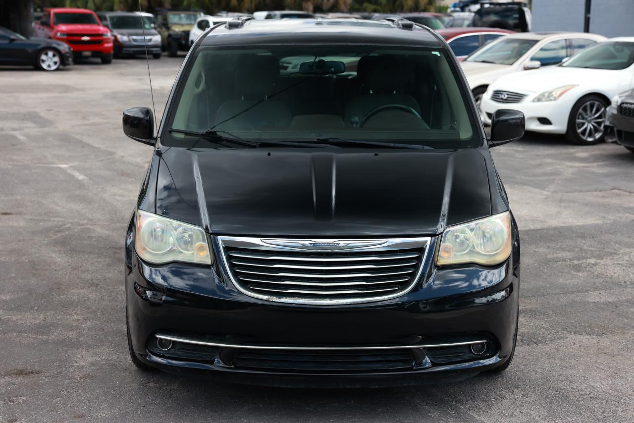 Chrysler Town & Country  2012