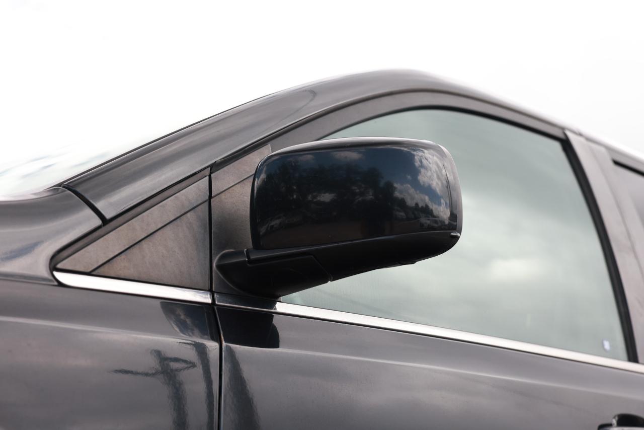 Chrysler Town & Country  2012