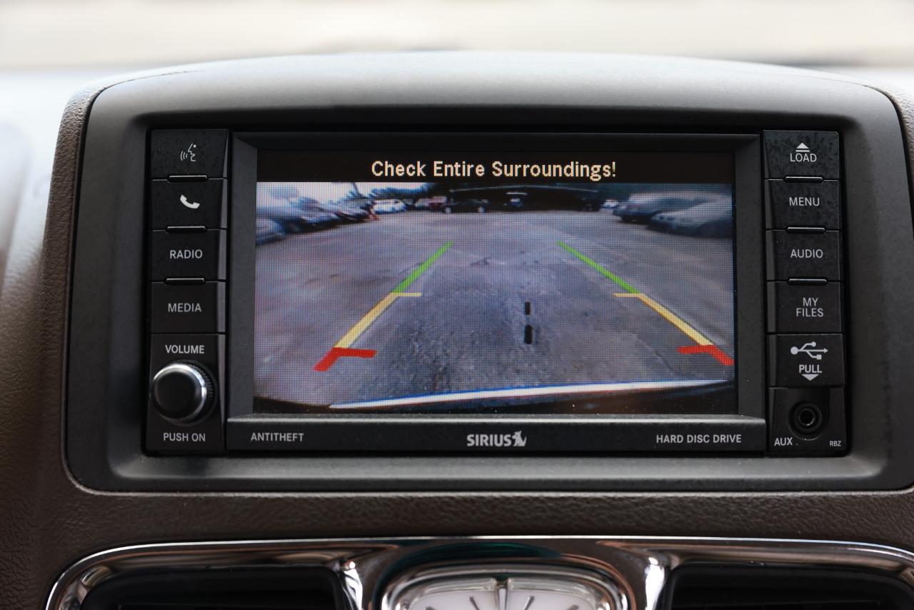 Chrysler Town & Country  2012