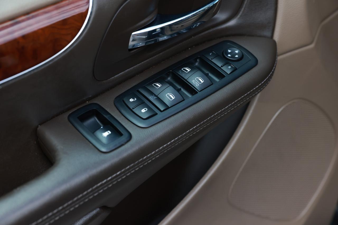 Chrysler Town & Country  2012