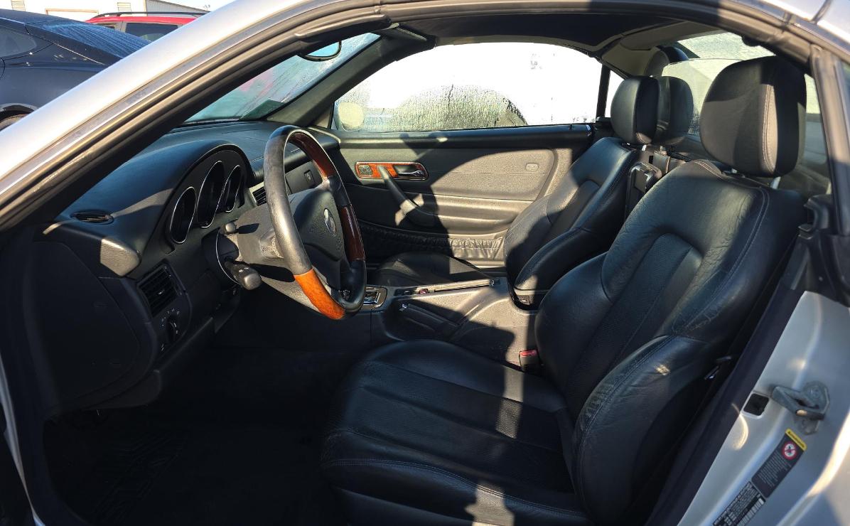 Mercedes-Benz SLK-Class  2001