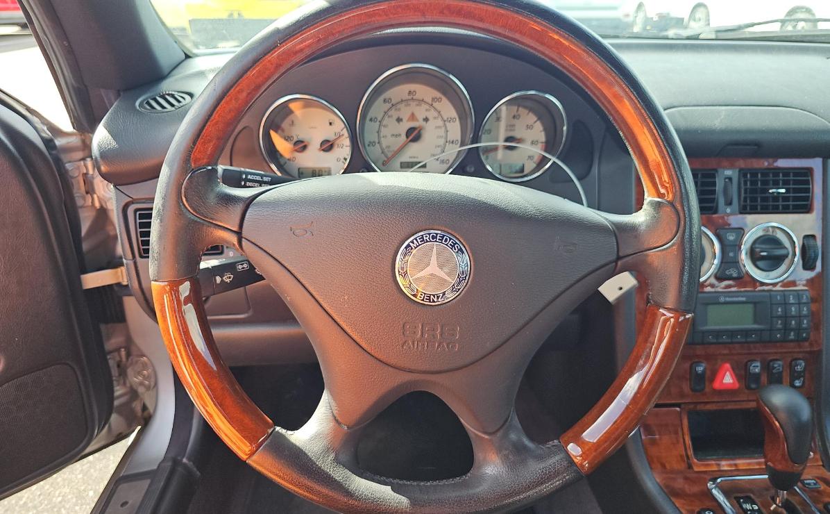 Mercedes-Benz SLK-Class  2001