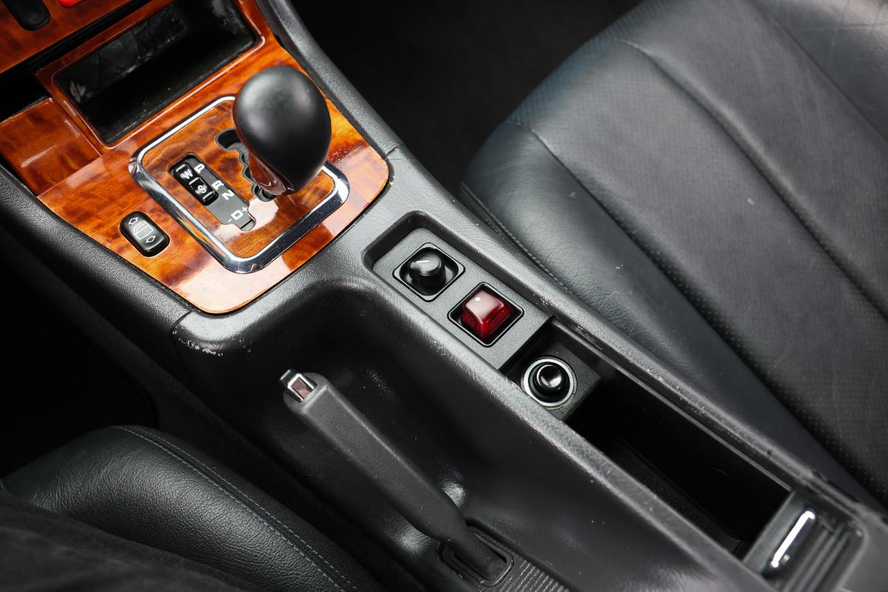 Mercedes-Benz SLK-Class  2001