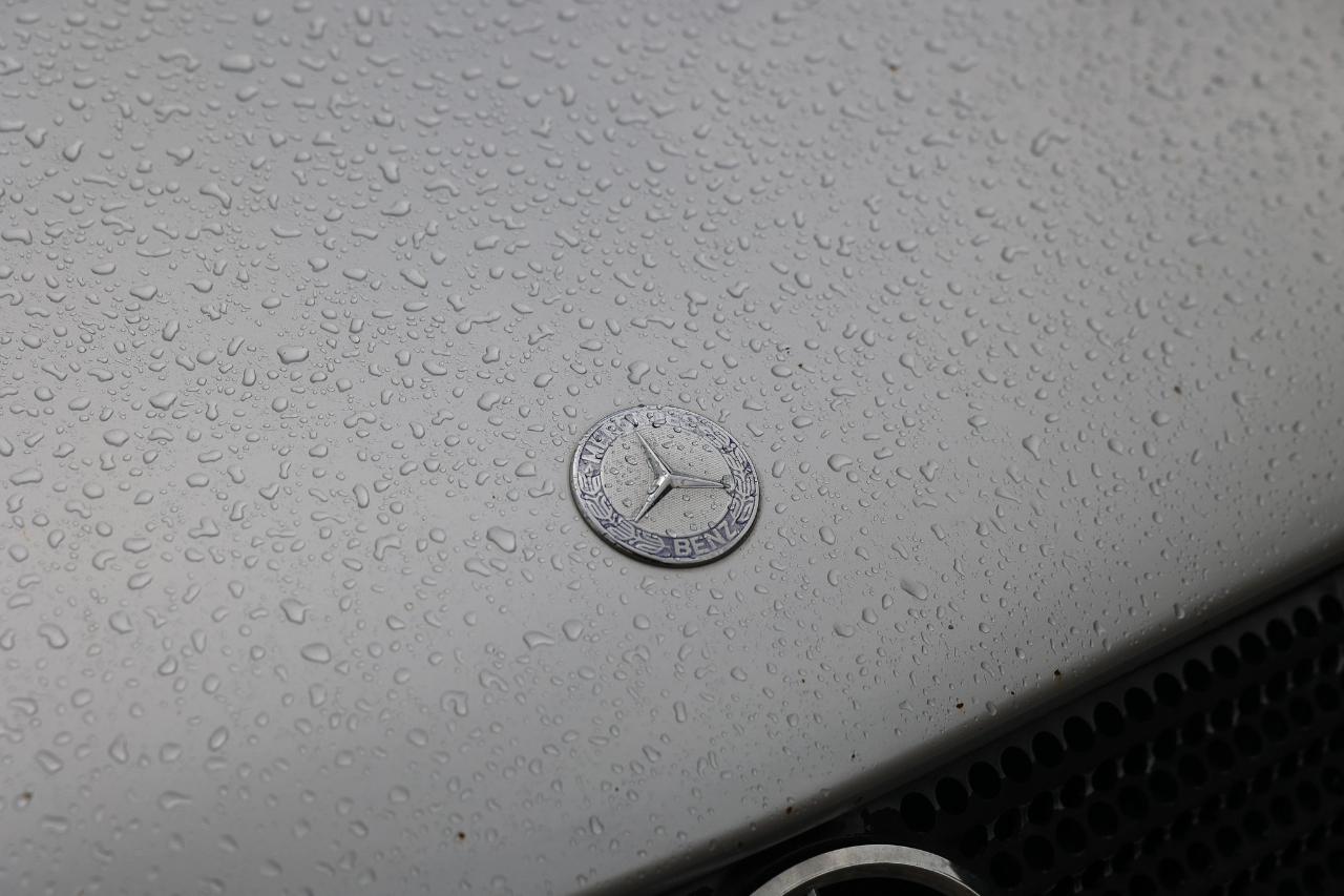 Mercedes-Benz SLK-Class  2001