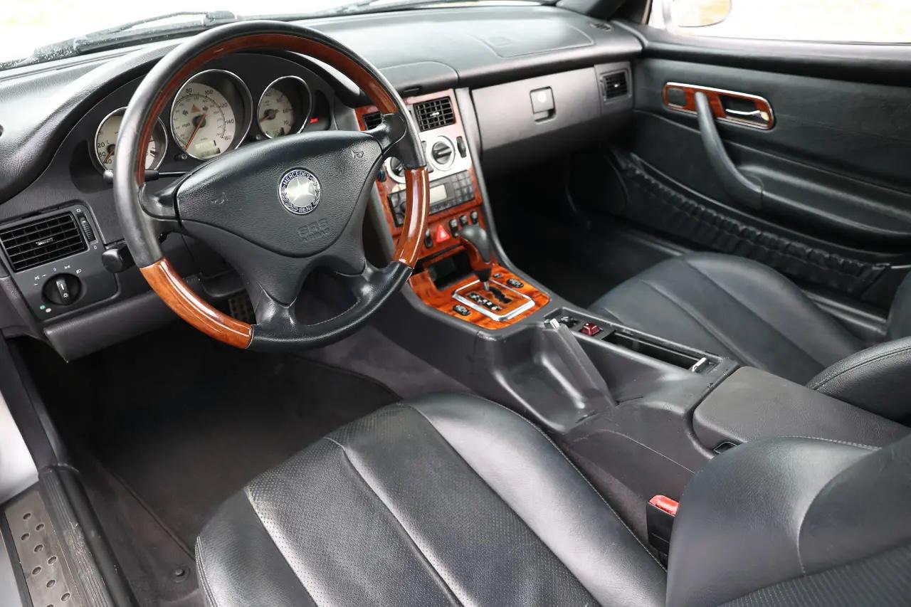 Mercedes-Benz SLK-Class  2001