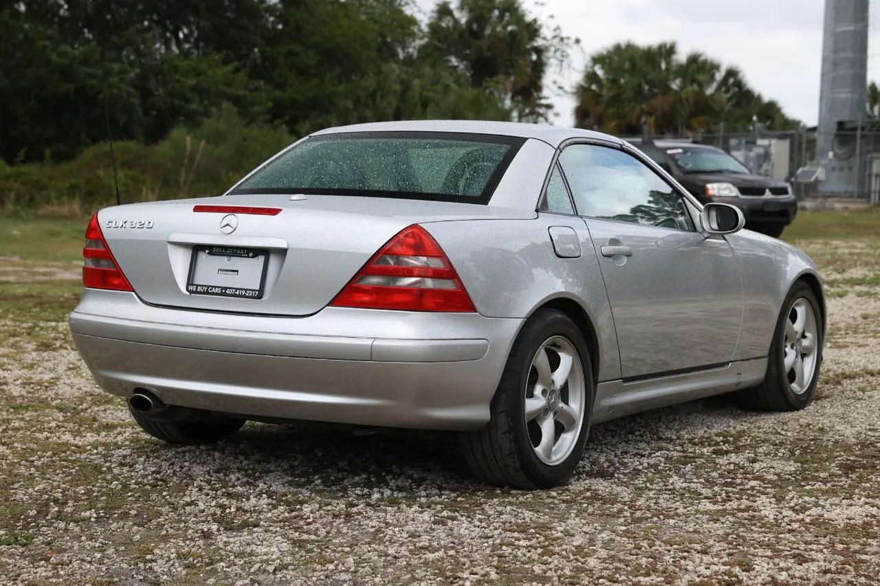 Mercedes-Benz SLK-Class  2001
