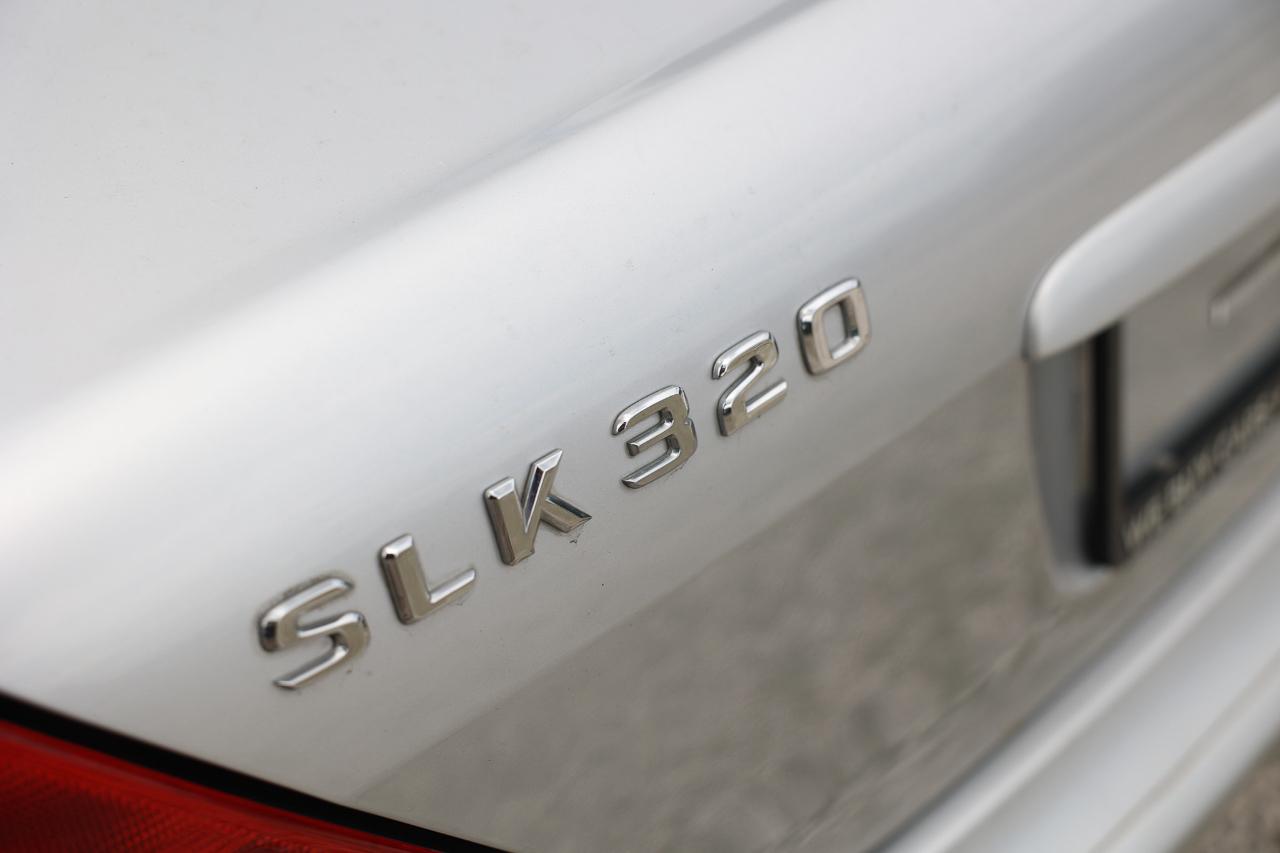 Mercedes-Benz SLK-Class  2001