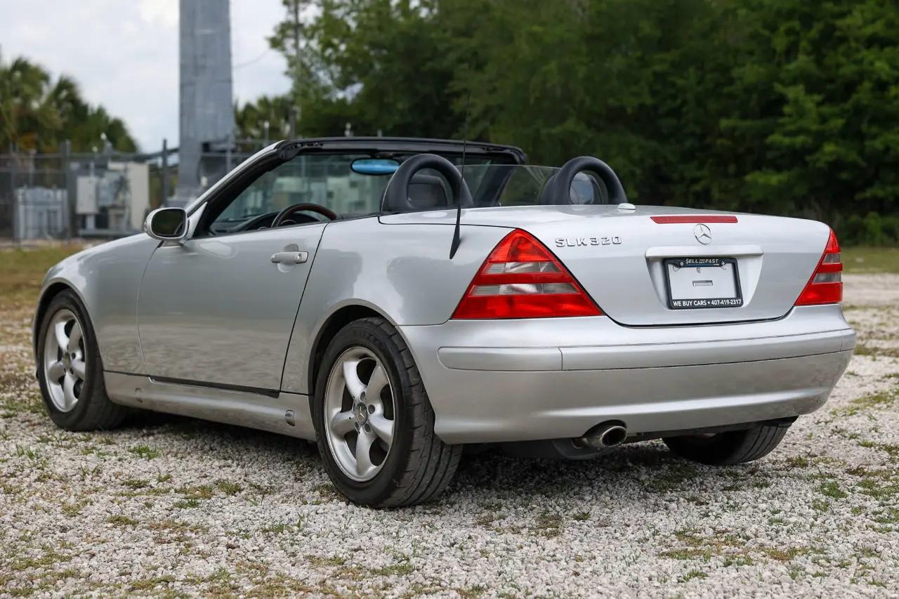 Mercedes-Benz SLK-Class  2001