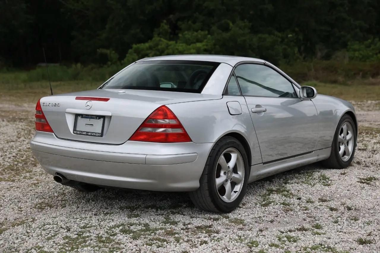 Mercedes-Benz SLK-Class  2001