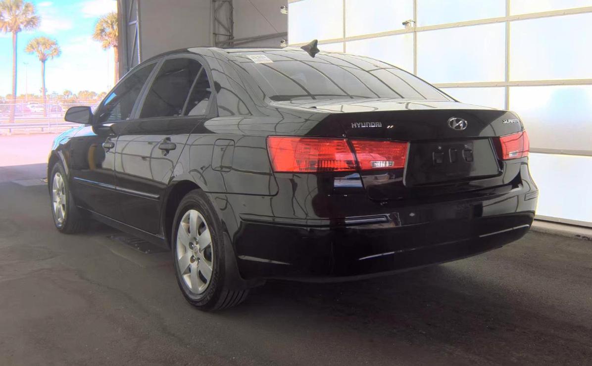 Hyundai Sonata  2010