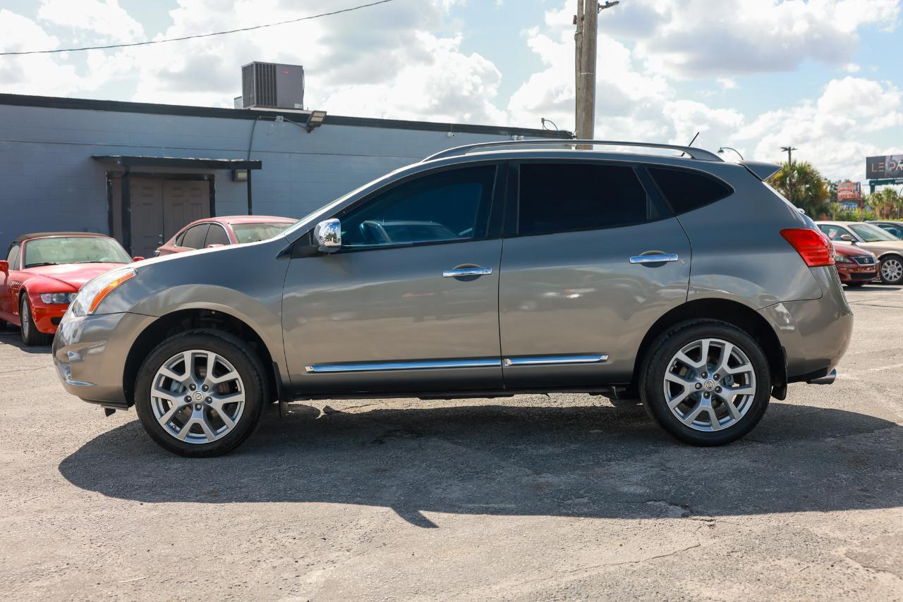 Nissan Rogue  2011