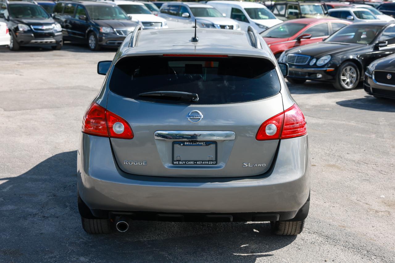 Nissan Rogue  2011