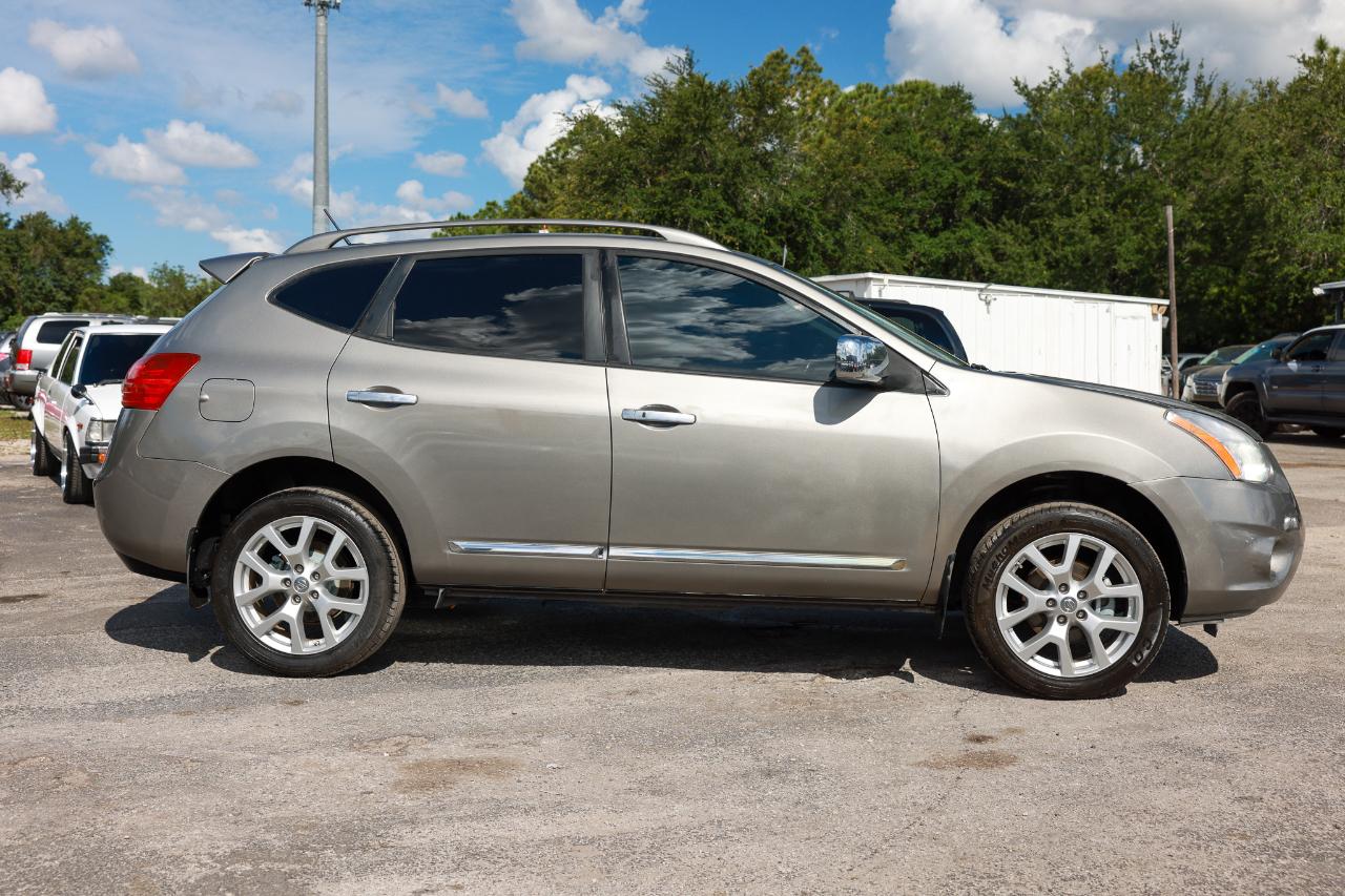 Nissan Rogue  2011