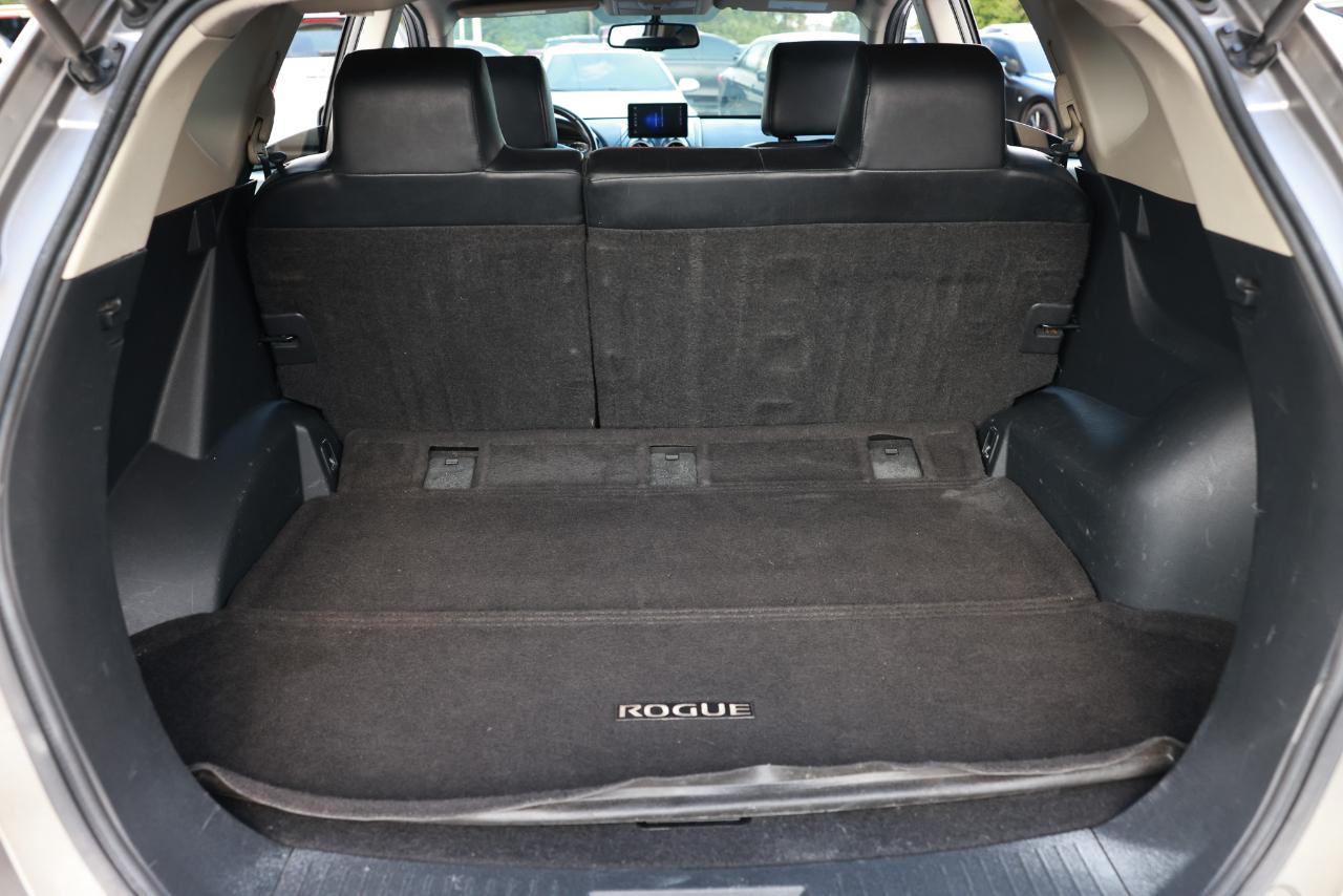 Nissan Rogue  2011