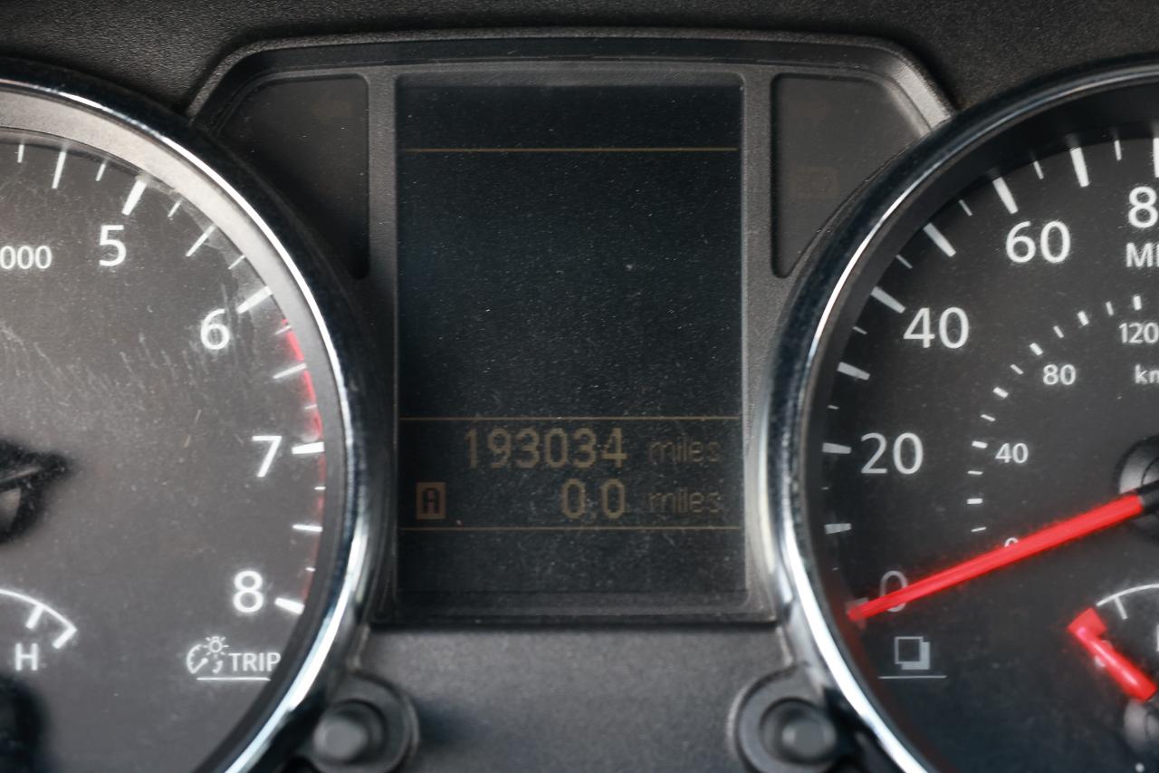 Nissan Rogue  2011