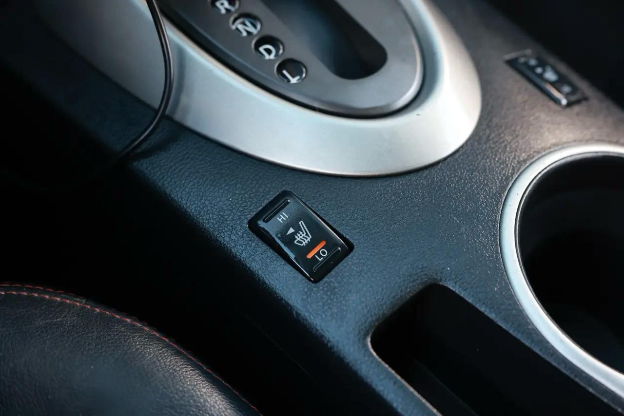 Nissan Rogue  2011