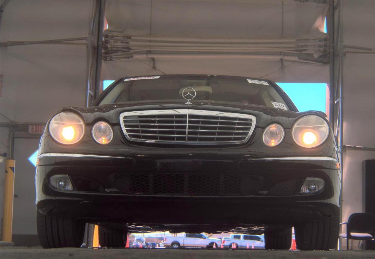 Mercedes-Benz E-Class  2003