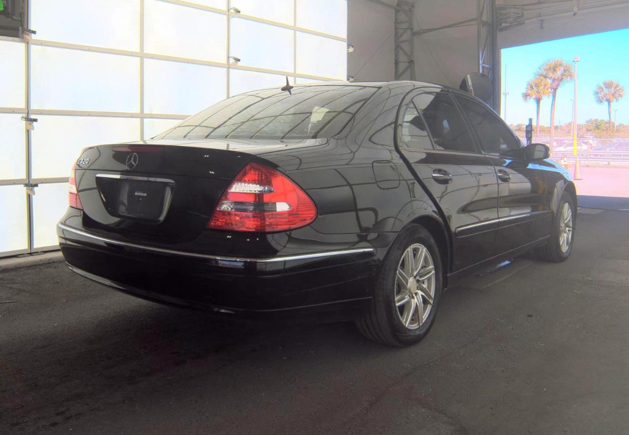 Mercedes-Benz E-Class  2003