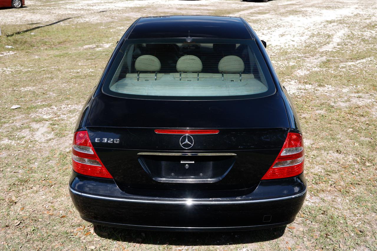 Mercedes-Benz E-Class  2003