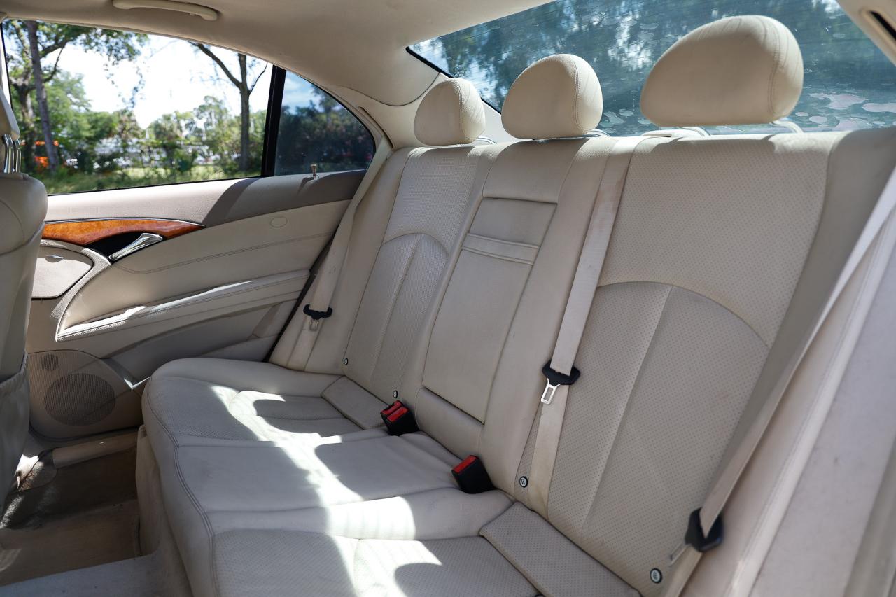 Mercedes-Benz E-Class  2003