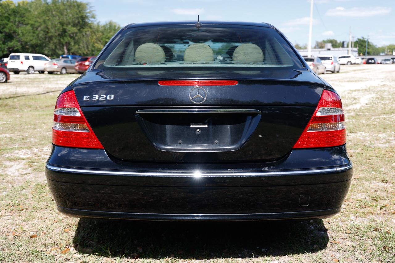 Mercedes-Benz E-Class  2003