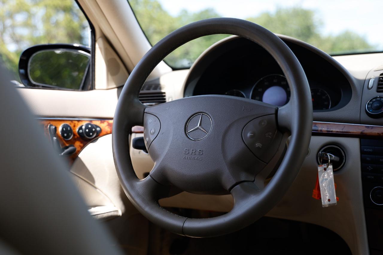 Mercedes-Benz E-Class  2003