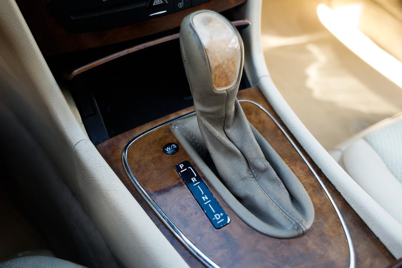 Mercedes-Benz E-Class  2003