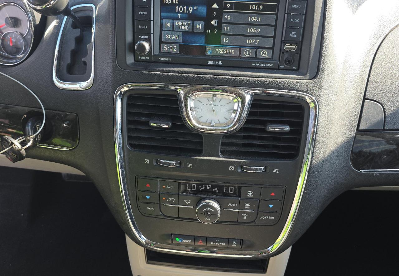 Chrysler Town & Country  2016